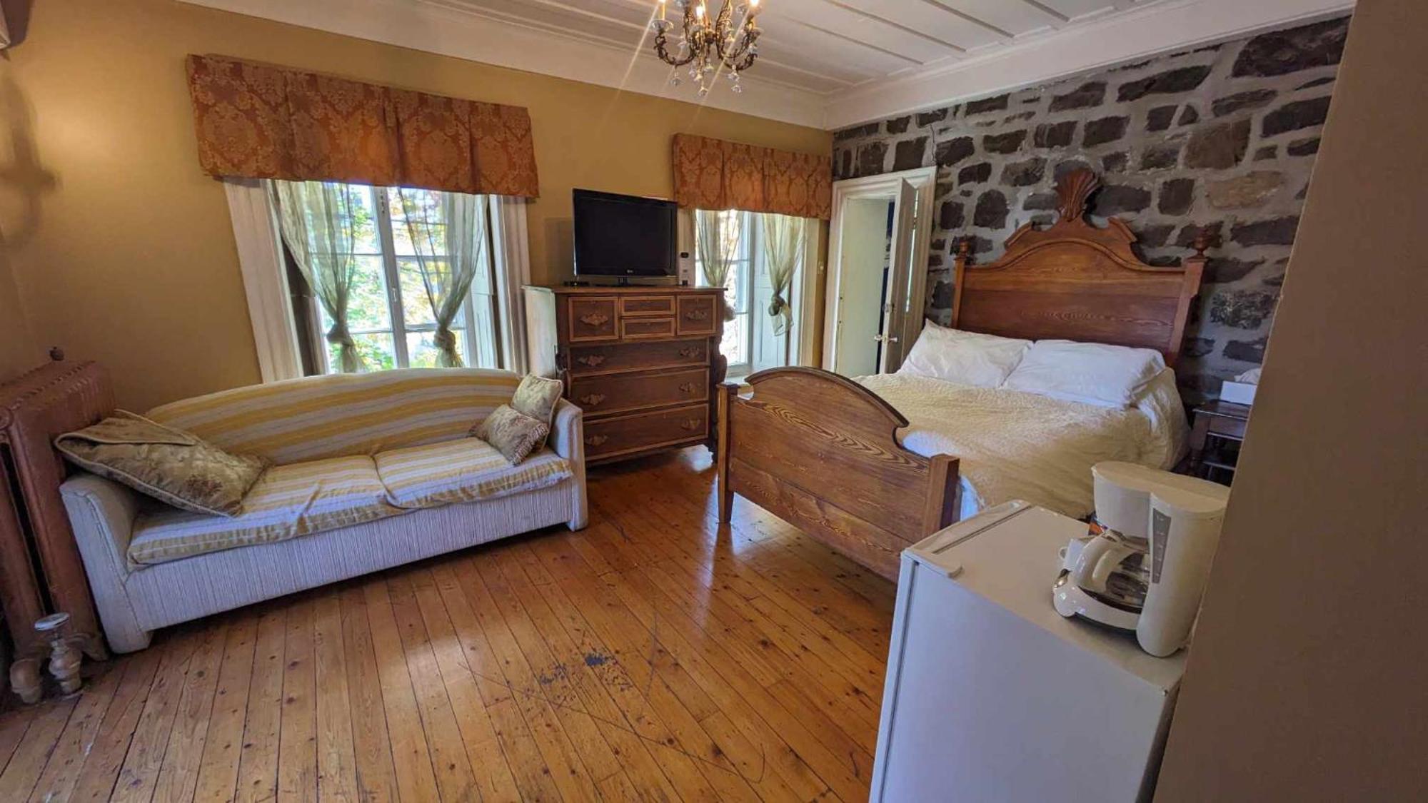 فندق La Maison Rousseau مونتماغني المظهر الخارجي الصورة